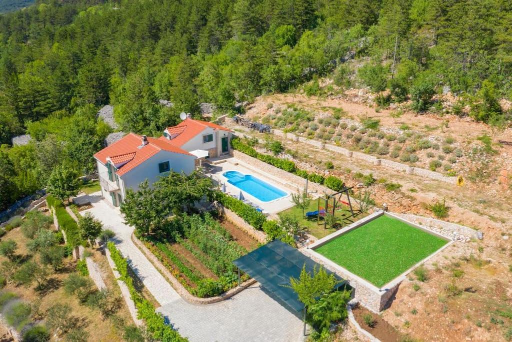 Three-Bedroom Villa With Private Pool Lovrec Экстерьер фото